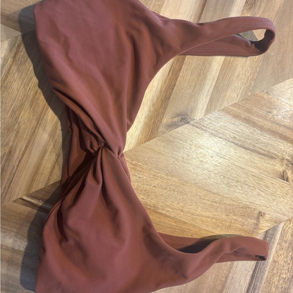 BuffBunny Twist Sport bra
